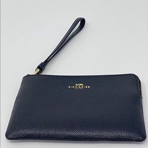 NWT Coach leather zip wristlet